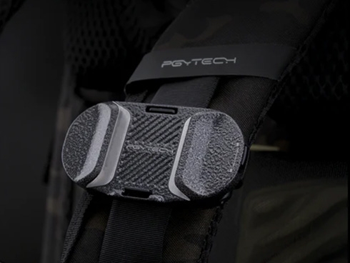 �V�����_�[�X�g���b�v�ɂ́A�J�����N�C�b�N�N���b�v�p�̎��t���|�C���g�𑕔�