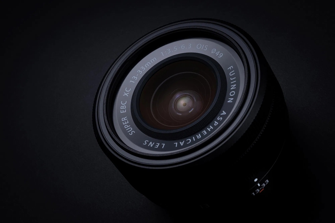 �y�x�m�t�C���� F XC13-33mmF3.5-6.3 OIS�z�y���őI�ԁA�L���Ŗ�����