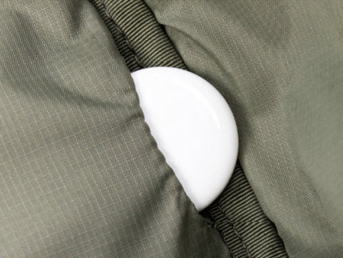 ����h�~�ɖ𗧂B��AirTag�|�P�b�g�𓋍�