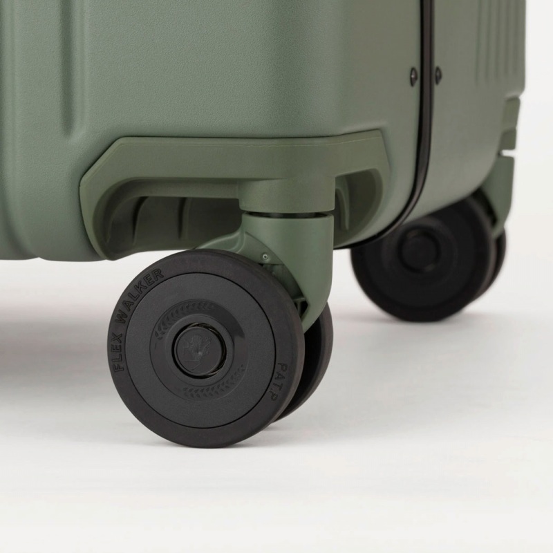 ���炩�ȑ��s�ƐÉ�������������hFlex Walker�h