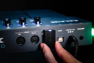 Bluetooth�I�[�f�B �I�ABluetooth MIDI�@�\