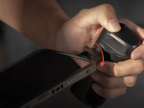 �n���h�O���b�v�͖��i�K�ŉ�]�������\