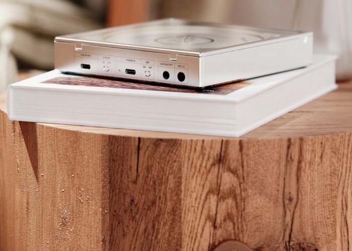 �Đ��̈��萫�����コ����ESP(�d�q�V���b�N�ی�)�X�C�b�`