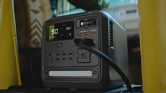 �yDJI Power 1000 Mini �|�[�^�u���d���{�́z400W�J�[�`���[�W���[�����