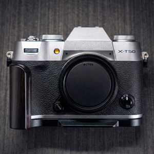 �yY-XT50-GPB �J�����A�N�Z�T���[�z��p�݌v�ɂ�鍂���t�B�b�g��