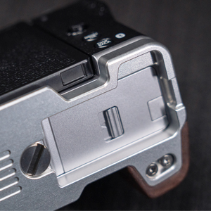 �yY-XM5-GPS �J�����A�N�Z�T���[�z�B�e���~�߂Ȃ����p��