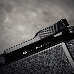 �yY-XM5-TGB �J�����A�N�Z�T���[�z���肵�����쐫�����߂鍂�@�\�O���b�v