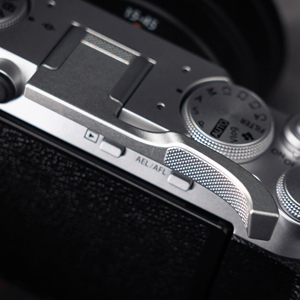 �yY-XM5-TGS �J�����A�N�Z�T���[�z���肵�����쐫�����߂鍂�@�\�O���b�v