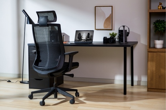 CONCEPT�@�Q�[�~���O�`�F�A�ɍœK�����B�Q�[���v���C�ɋ��߂���ō��̋@�\�B