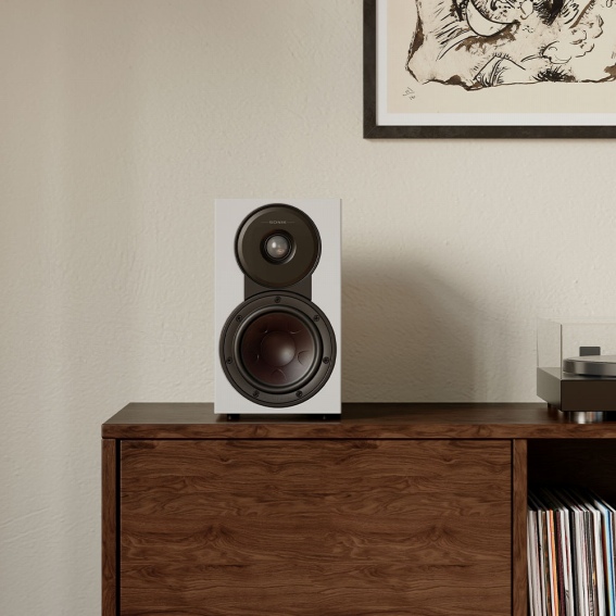 �R���p�N�g�ȃT�C�Y�A�����I�ȃT�E���h