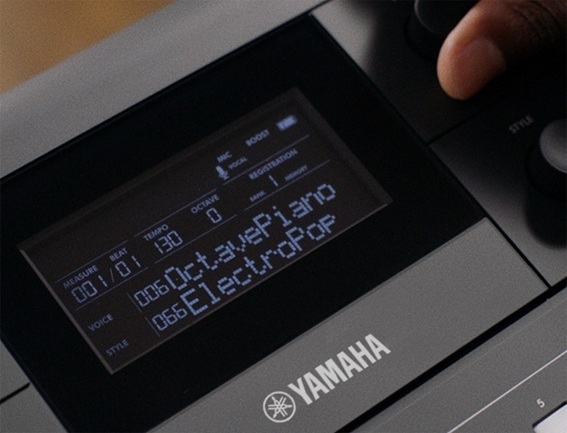 �L�x�ȉ��F�ƃX�^�C���ŁA������W�������ł̃p�t�H�[�}���X������