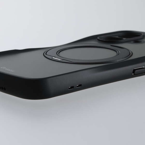 TPU�f�ނ̃t���[�������ʂ�ی�