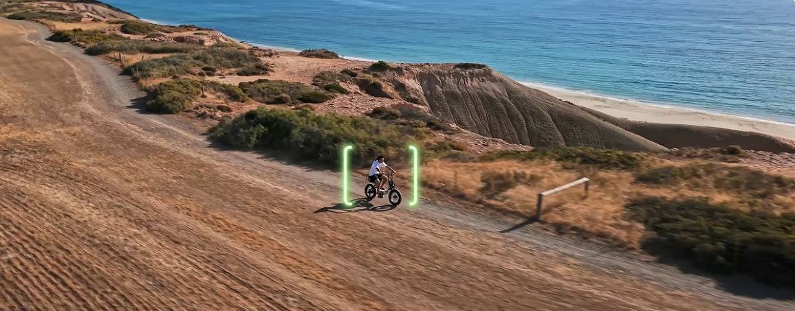 �yDJI Lito X1 Fly More�R���{Plus �h���[�����S�Ҍ����z�A�N�e�B�u�g���b�N�ŏ�Ƀt���[���C��