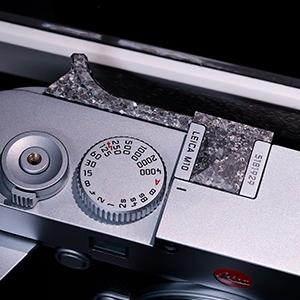 �~�j�}���ȑ��`�Ɍ���Y����