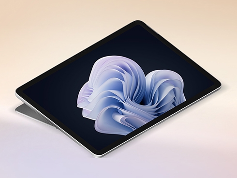 �m�[�g PC �̐��Y���ƃ^�u���b�g�̑n���͂��A���̈���
