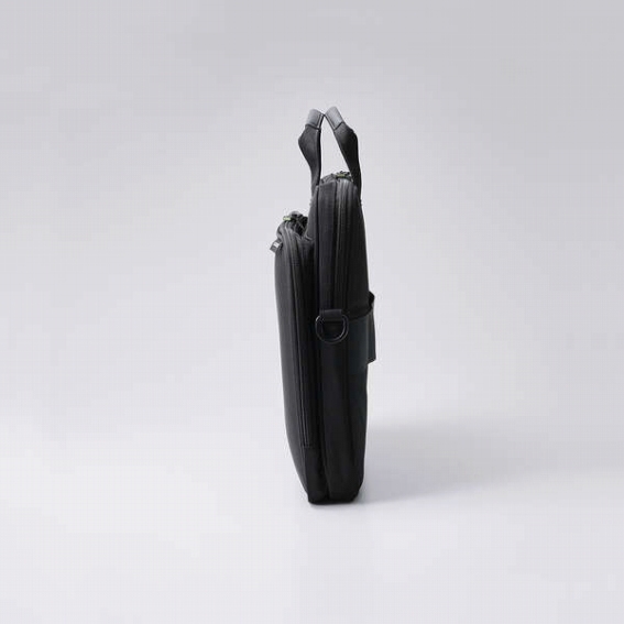 ZEROSHOCK�V���[�Y�̃L�������O�o�b�O