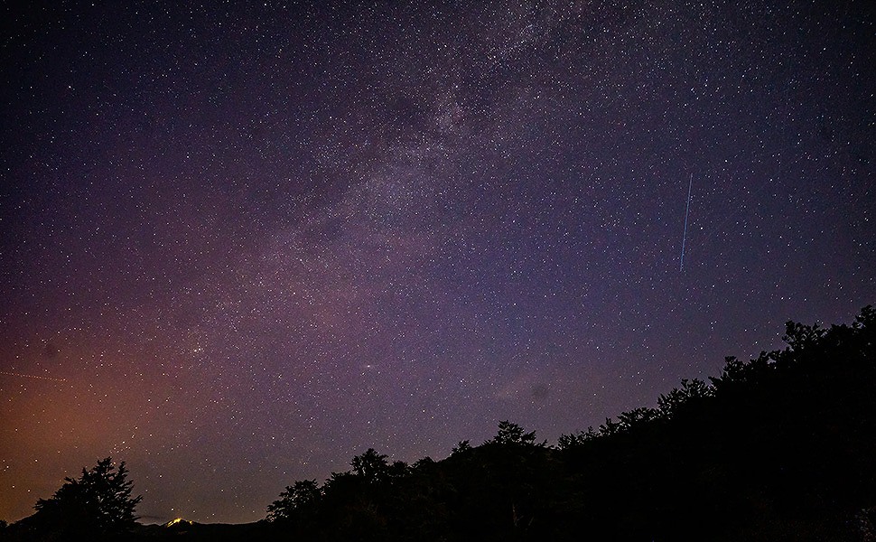 Viltrox AF14mm f4.0 AIR ��� ��i ����