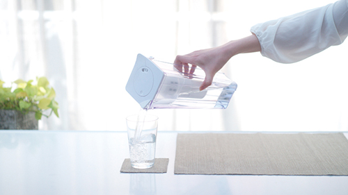 �Ў�Œ�����R���p�N�g���f��