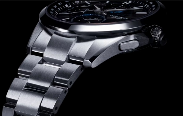 �`�^���f�ނɕ\�ʏ������{���A�ϖ��Ր��Ɣ��F������