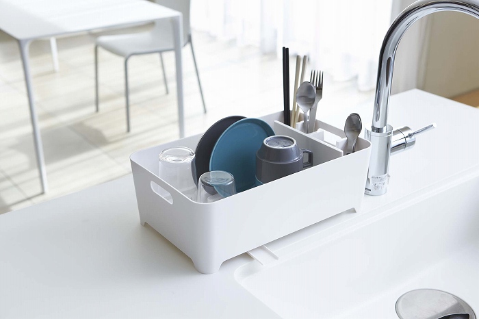 �ؔ��E�J�g�����[�E��������Ȃǂ𕪕ʂł���d�؂�t���B���������X���b�g�𗘗p���Ă��M�����Ă��܂��B