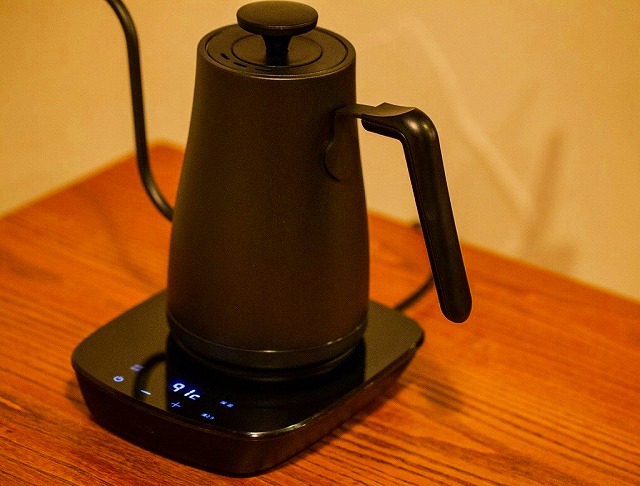 ���}�[���@YKG-C800 �d�C�P�g�� �u���b�N [0.8L]