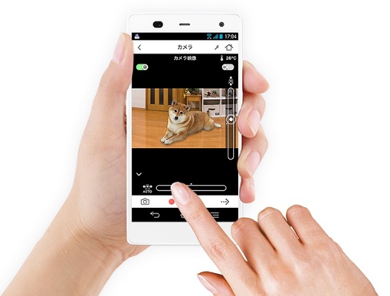  �����X�s�[�J�[�ƃ}�C�N�ŃX�}�[�g�t�H���Ƃ̒ʘb���\