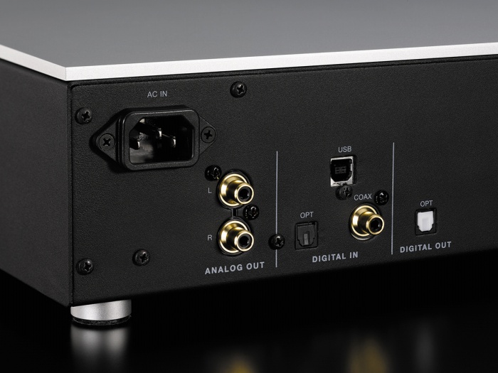 �o���N�y�b�g�]���ɂ��Ή�����USB����