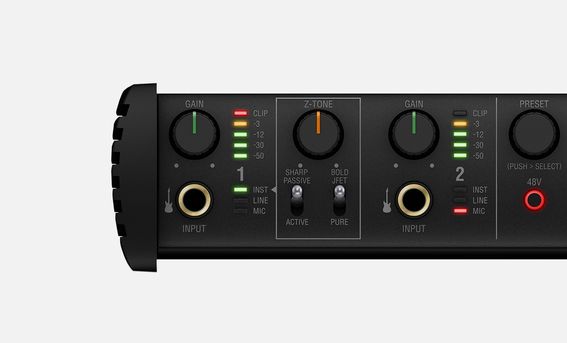 IKMULTIMEDIA�@�A�C�E�P�[�E�}���`���f�B�A  �k�M�^���X�g�p�I�[�f�B�I�C���^�[�t�F�[�X�l AXE I/O ���̓C���s�[�_���X�����\ AMP OUT���� AmpliTube 4 Deluxe�t��