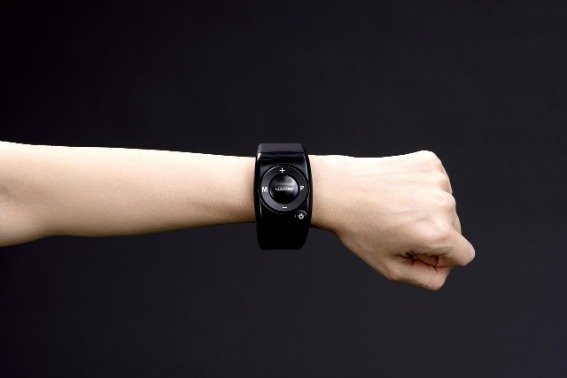  �u���X�^�@���C�����X�R���g���[���[