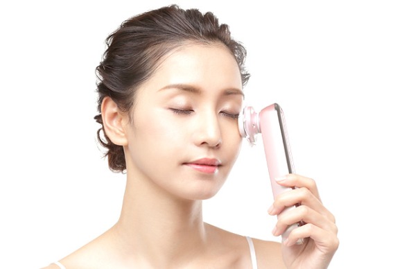  �A�C���t�gRF�e�N�m���W�[�ŁA�ڂ��Ƃ��₳�������߃P�A