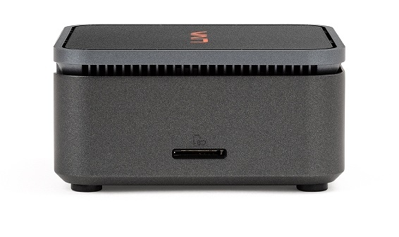 �ő�128GB�ɑΉ�����microSD�J�[�h�X���b�g������Ă��܂�