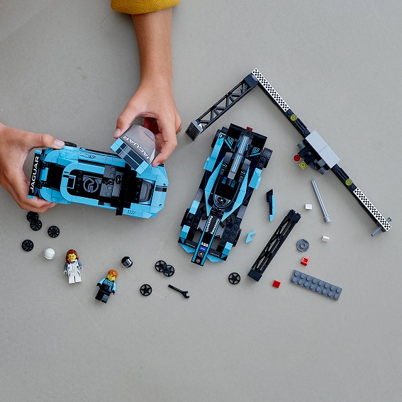 �y�����g�ݗ��ĂāA���[�X�̃X�����͖�����B