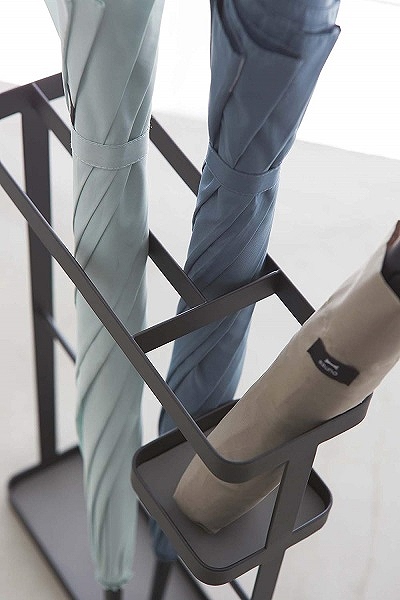 02229 �P���ā@�v���[�g�X�����@�u���b�N(UmBRella Stand Plate Slim BK) �u���b�N