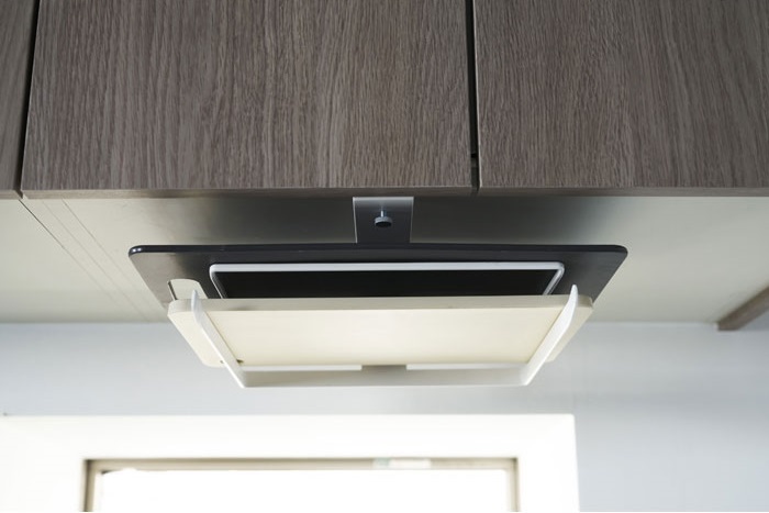 �v���[�g�@�˒I���܂Ȕz���_�[(Under Shelf Cutting Board Rack Plate) �z���C�g 3571