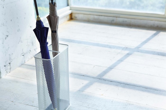 07858 �P���ăX�������b�V���@�z���C�g(UmBRella Stand Slim Mesh WH) �z���C�g