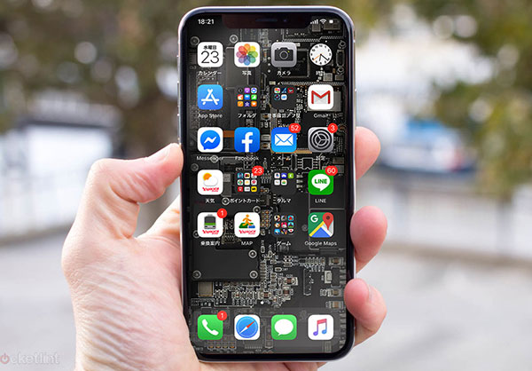 iPhone�̓���������`�[�t����PCB�P�[�X