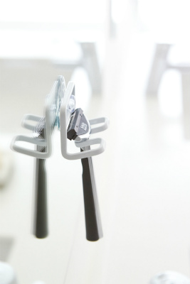 �z�ՃV�F�[�o�[�z���_�[�~�X�g�@�z���C�g(Suction Cup Shaver Holder Mist) 02974