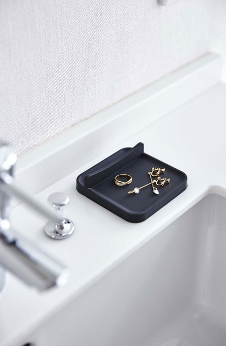 �{�[�e�X�@�w�A�[�A�C�����g���[�@�u���b�N(Hair Iron Tray Beautes BK) �u���b�N 3888