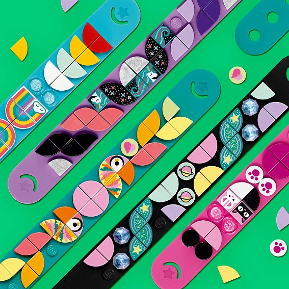 �A�C�f�A���`�ɂ���L�����o�X�I