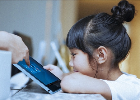 dynabook�@�_�C�i�u�b�N P1K1PPTG �m�[�g�p�\�R�� dynabook K1(�Z�p���[�g�^) �S�[���h [10.1�^ /intel Celeron /�t���b�V���������F128GB /�������F4GB /2020�N�t���f��]