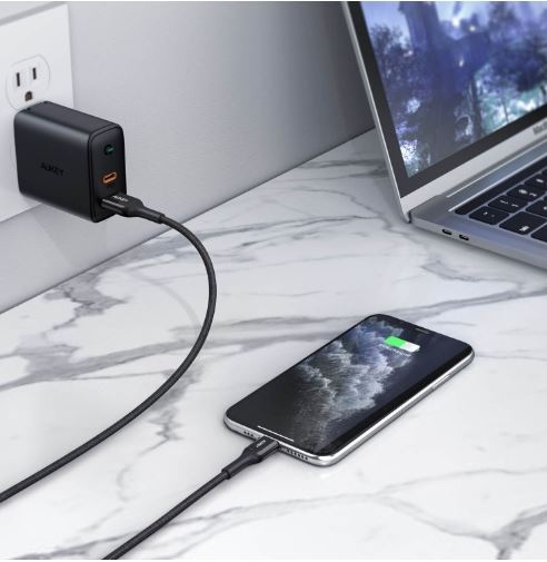 AUKEY(�I�[�L�[) �P�[�u�� Impulse Titan �P�u���[ [Type-A to Lightning] 1.2m �u���b�N AUKEY�i�I�[�L�[�j Black CB-AKL1-BK [1.2m]