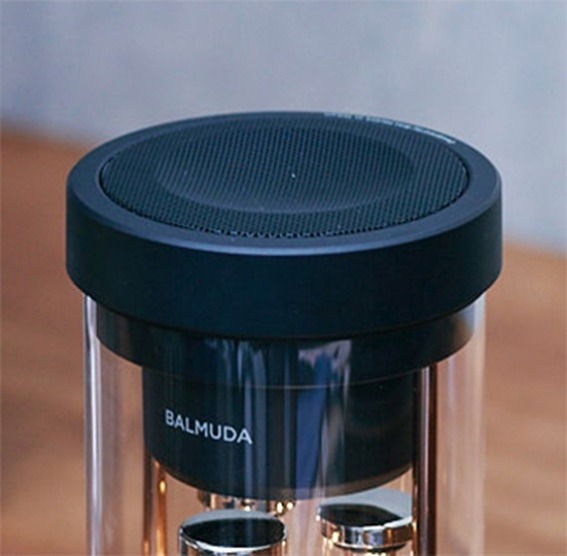 ブルートゥーススピーカー BALMUDA The Speaker（バルミューダ ザ・スピーカー） ブラック M01A-BK [Bluetooth対応]  バルミューダ｜BALMUDA 通販 | ビックカメラ.com