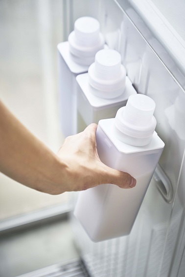 �}�O�l�b�g�l�ߑւ��p�����h���[�{�g���@�~�X�g�@�z���C�g