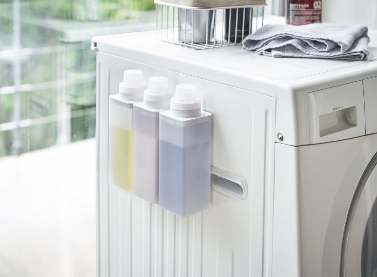 �}�O�l�b�g�l�ߑւ��p�����h���[�{�g���@�~�X�g�@�z���C�g