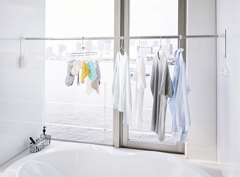 �}�O�l�b�g�o�X���[���������ƃz���_�[�Q�g�@�~�X�g�@�z���C�g(Magnet Bathroom Laundry Pipe Holder) �z���C�g 4917