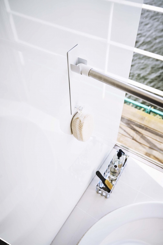 �}�O�l�b�g�o�X���[���������ƃz���_�[�Q�g�@�~�X�g�@�z���C�g(Magnet Bathroom Laundry Pipe Holder) �z���C�g 4917