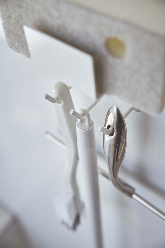 �}�O�l�b�g�o�X���[���N���[�j���O�c�[���z���_�[�@�~�X�g�@�z���C�g(Magnet Cleaning Tool Holder) �z���C�g