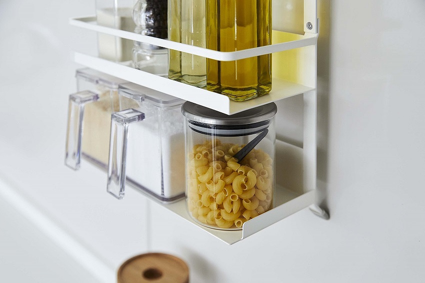 ���E�R�V���E�E�I�C���ȂǁA�悭�g�����������茳�Ɏ��[�ł���g���[�B