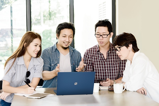 PC-N1585AZL-2 �m�[�g�p�\�R�� LAVIE N15 15.6�^ AMD Ryzen 7 Extreme Edition Radeon �O���t�B�b�N�X �I�����C���Q�[���@FPS�@IPS�@��F�؋@�\����