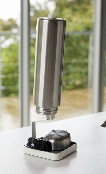 �g���[�t���}�O�{�g���X�^���h �v���[�g �z���C�g